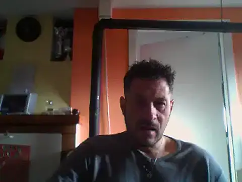 Snapshot of colosone chatting on March 2025 06:51:01 AM colosone online show from March 2025 06:51:01 AM