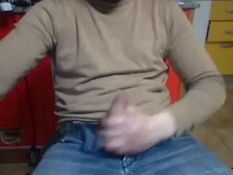 Snapshot of colosone chatting on March 2025 05:58:01 PM colosone online show from March 2025 05:58:01 PM