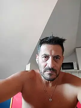 Snapshot of colosone chatting on September 2025 11:33:02 AM colosone online show from September 2025 11:33:02 AM