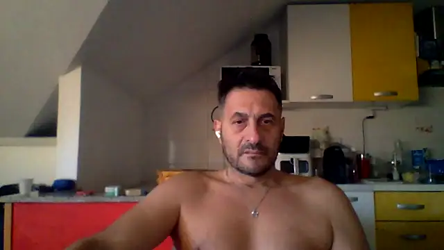 Snapshot of colosone chatting on November 2025 06:52:01 AM colosone online show from November 2025 06:52:01 AM