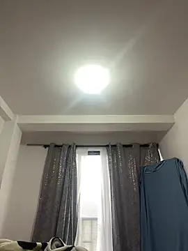 Violett hott  online show from April 2026 11:38:01 AM