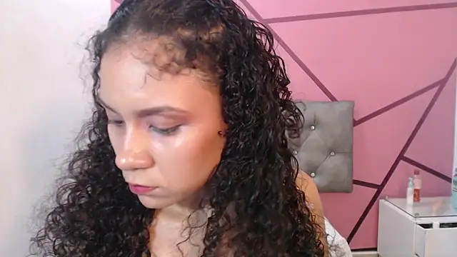 Little18Doll online show from May 2026 09:08:01 PM
