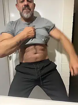 Snapshot of wolfbucker chatting on January 2026 06:18:02 AM wolfbucker online show from January 2026 06:18:02 AM