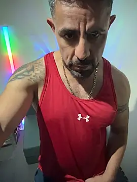 wolfbucker online show from May 2026 05:03:02 AM