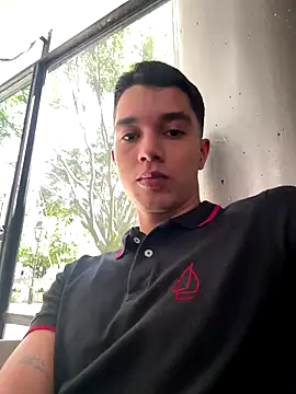 Snapshot of elian_lee chatting on January 2026 05:38:02 PM elian lee online show from January 2026 05:38:02 PM