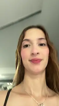 Snapshot of emilywilliis chatting on February 2026 12:48:02 PM emilywilliis online show from February 2026 12:48:02 PM