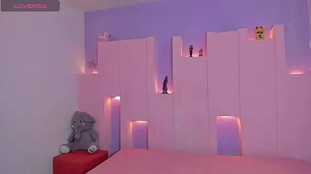 emilywilliis online show from April 2026 12:54:02 PM