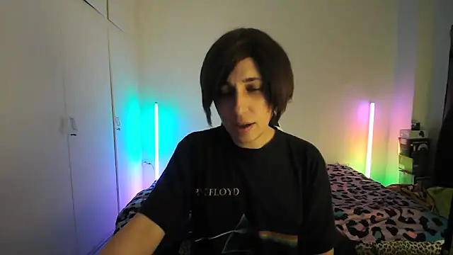 HoneyValentine online show from May 2026 07:52:02 PM