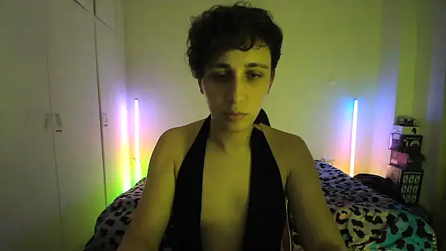 HoneyValentine online show from May 2026 06:58:01 PM