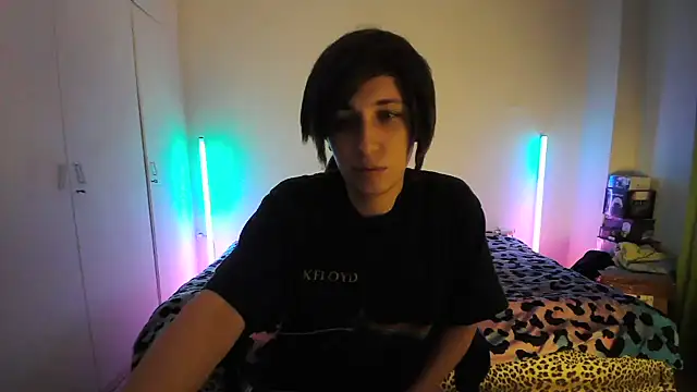 HoneyValentine online show from May 2026 07:59:02 PM