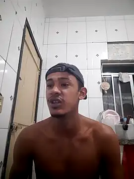 Magrinhodelicia011 online show from May 2026 11:32:01 PM