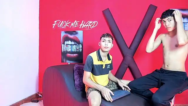 Snapshot of AVENGER_BOYS2026 chatting on February 2026 01:57:01 AM AVENGER BOYS2026 online show from February 2026 01:57:01 AM