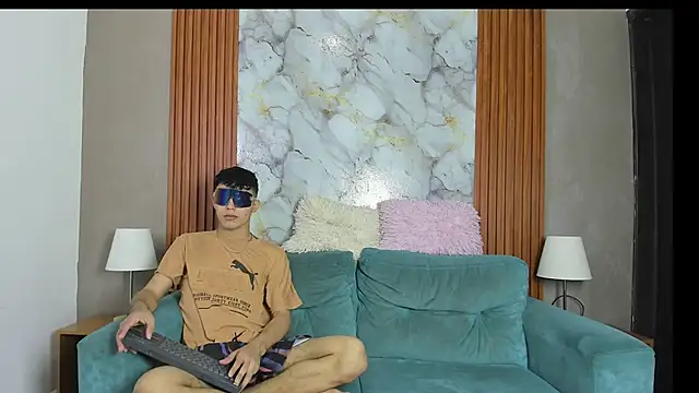AVENGER BOYS2026 online show from June 2026 07:14:01 PM