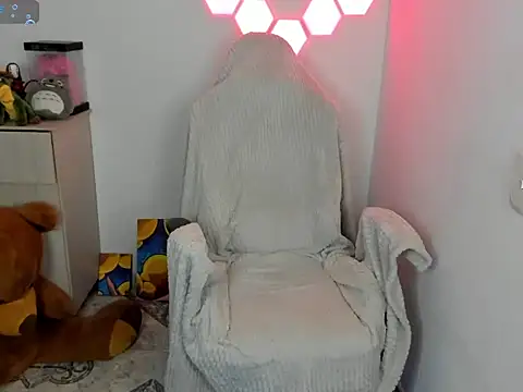 emillyaqua online show from January 2026 09:06:02 PM