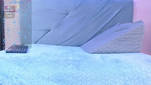 Snapshot of studentdeivy_ chatting on February 2026 02:28:01 PM studentdeivy online show from February 2026 02:28:01 PM