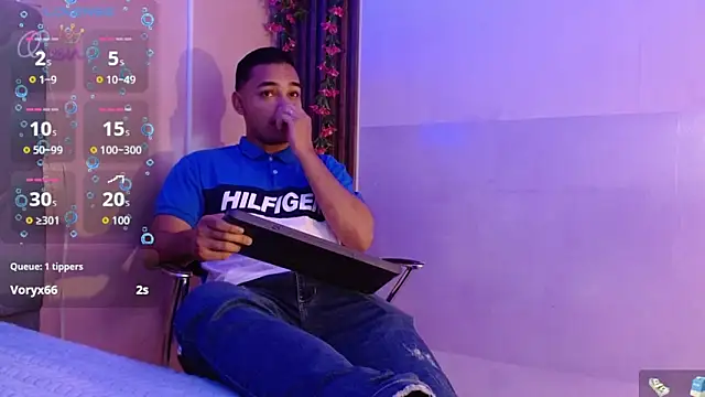 Snapshot of studentdeivy_ chatting on February 2026 12:02:01 PM studentdeivy online show from February 2026 12:02:01 PM