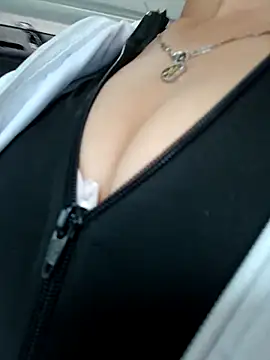 Snapshot of Michelle_ec chatting on February 2026 05:09:02 PM Michelle ec online show from February 2026 05:09:02 PM