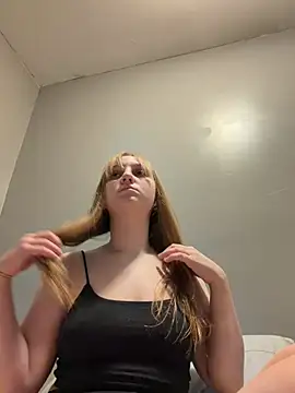 tinyblondebarbie online show from June 2026 02:36:02 AM