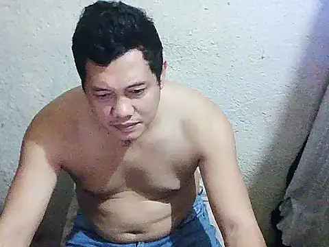 Snapshot of UrAsianGuy90 chatting on February 2026 01:06:01 PM UrAsianGuy90 online show from February 2026 01:06:01 PM