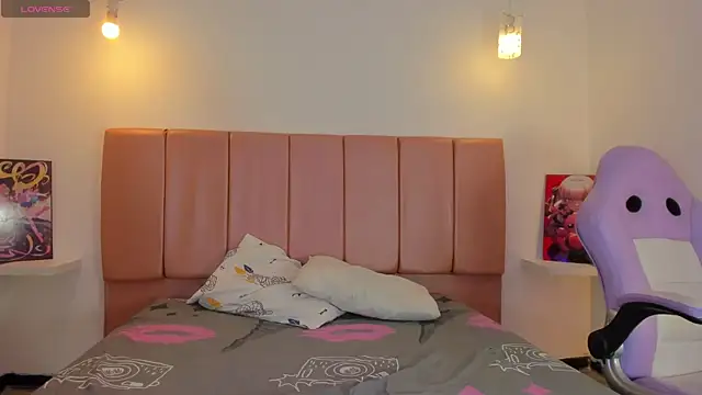 Snapshot of Iamcami_ chatting on February 2026 08:36:01 PM Iamcami online show from February 2026 08:36:01 PM