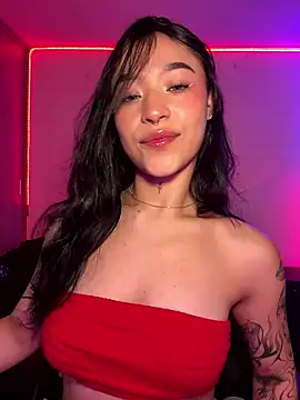 Snapshot of crystal_dlun chatting on January 2026 04:11:01 PM crystal dlun online show from January 2026 04:11:01 PM