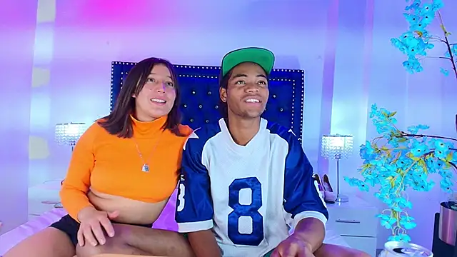 Snapshot of Cristal_and_luke chatting on January 2026 03:54:01 AM Cristal and luke online show from January 2026 03:54:01 AM