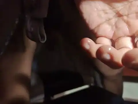 Snapshot of Love_Sweat5 chatting on January 2026 07:02:02 AM Love Sweat5 online show from January 2026 07:02:02 AM