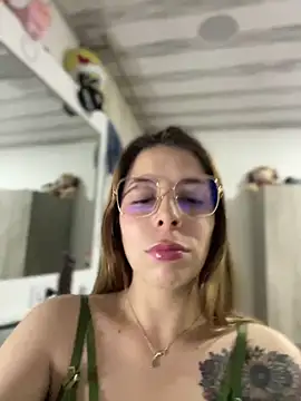 Snapshot of NatalyPinky chatting on May 2026 11:12:03 PM NatalyPinky online show from May 2026 11:12:03 PM