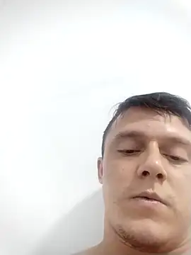 RAFAELQUINTEROSCAVALHEI online show from January 2026 03:25:01 PM