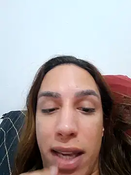 Snapshot of ofjuliaa chatting on March 2026 05:44:01 AM ofjuliaa online show from March 2026 05:44:01 AM