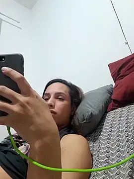 Snapshot of ofjuliaa chatting on April 2026 02:33:01 AM ofjuliaa online show from April 2026 02:33:01 AM