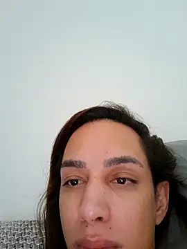 Snapshot of ofjuliaa chatting on April 2026 05:17:01 PM ofjuliaa online show from April 2026 05:17:01 PM