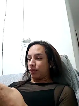 ofjuliaa online show from May 2026 09:03:01 AM
