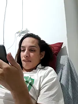 ofjuliaa online show from May 2026 01:33:01 AM