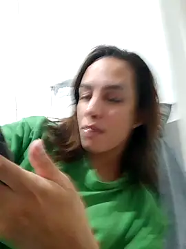 ofjuliaa online show from May 2026 08:33:02 AM