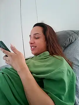 ofjuliaa online show from July 2026 06:04:02 PM