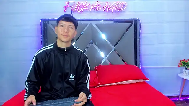 Snapshot of BunnyLove_ chatting on February 2026 12:08:01 AM BunnyLove online show from February 2026 12:08:01 AM