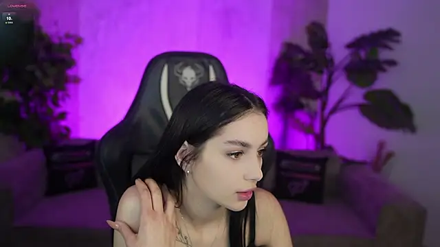 Snapshot of Mila_Rose054 chatting on February 2026 11:24:01 AM Mila Rose054 online show from February 2026 11:24:01 AM