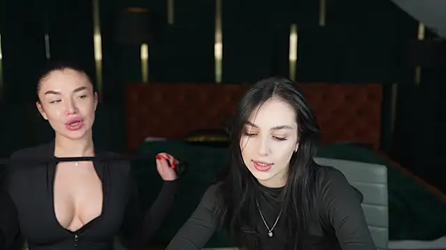 Snapshot of Mila_Rose054 chatting on February 2026 03:43:01 PM Mila Rose054 online show from February 2026 03:43:01 PM