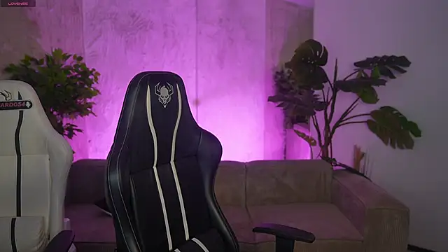 Mila Rose054 online show from April 2026 07:22:01 AM