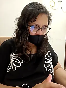 Snapshot of piryasharma005 chatting on February 2026 07:33:02 PM piryasharma005 online show from February 2026 07:33:02 PM