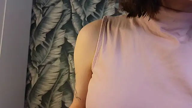 Snapshot of BondiCappetit chatting on January 2026 11:01:01 AM BondiCappetit online show from January 2026 11:01:01 AM