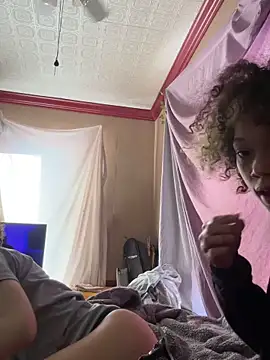 Snapshot of Tamiii420 chatting on February 2026 04:10:02 PM Tamiii420 online show from February 2026 04:10:02 PM