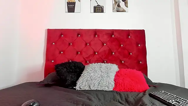 Snapshot of Liamsubtle01 chatting on January 2026 05:37:01 PM Liamsubtle01 online show from January 2026 05:37:01 PM