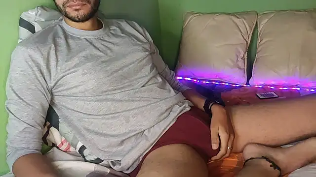 Snapshot of Taylor_Blaze94 chatting on February 2026 01:42:02 AM Taylor Blaze94 online show from February 2026 01:42:02 AM