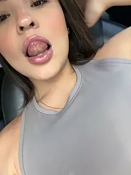 SofiaGomez444 online show from April 2026 05:21:01 PM