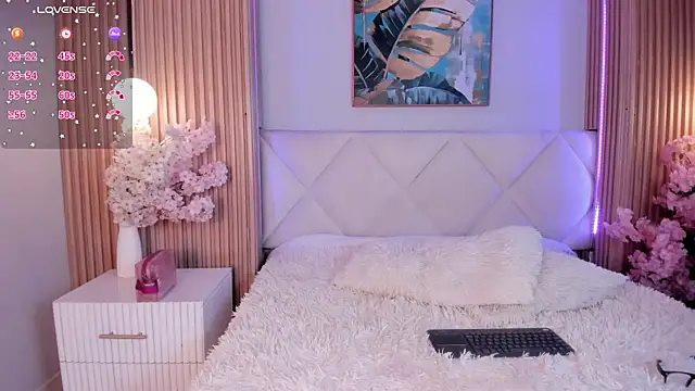 Snapshot of Amelia_Roux chatting on February 2026 08:06:01 PM Amelia Roux online show from February 2026 08:06:01 PM