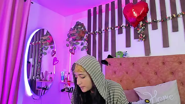 Snapshot of MeowMota_ chatting on May 2026 06:13:01 PM MeowMota online show from May 2026 06:13:01 PM