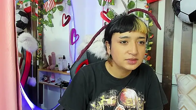 MeowMota  online show from July 2026 04:53:02 PM