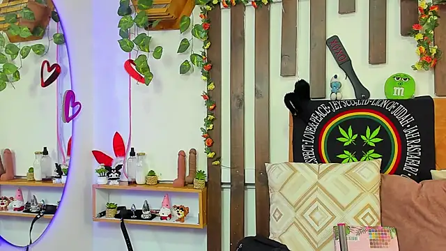 MeowMota  online show from July 2026 06:49:02 PM
